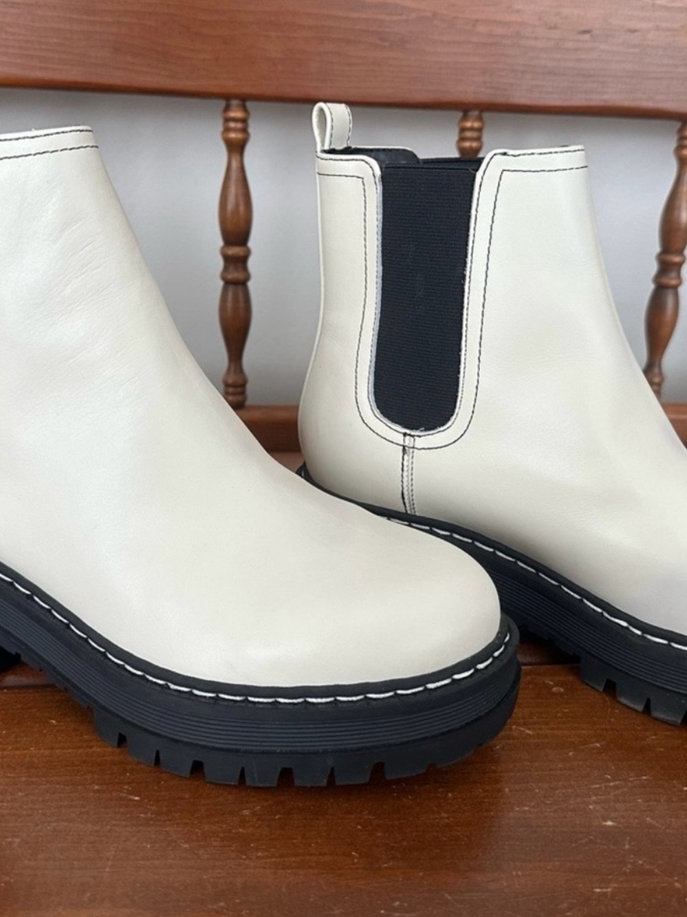 Marc Fisher Cream Leather Chelsea Lug Sole Ankle Boots - Picture 4 of 4